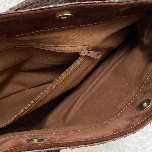 Sale!🛍️Python Snakeskin Shoulder Bag - Picture 13 of 17